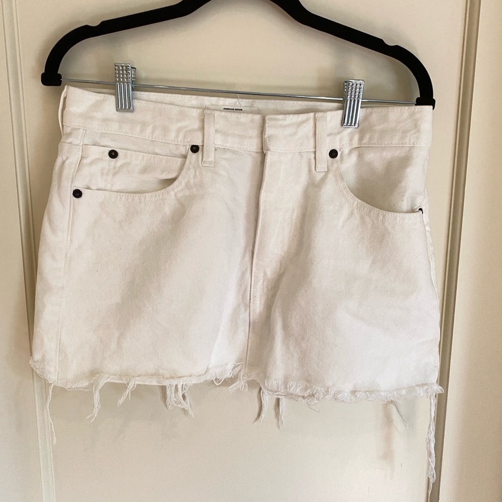 Slvrlake white denim low rise mini skirt size 27